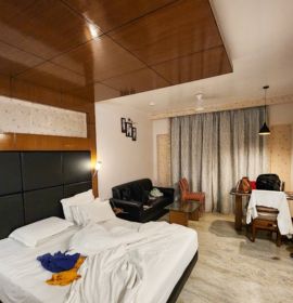 Peaceful stay at Kutch Vagad Dharamshala, Taleti, Palitana